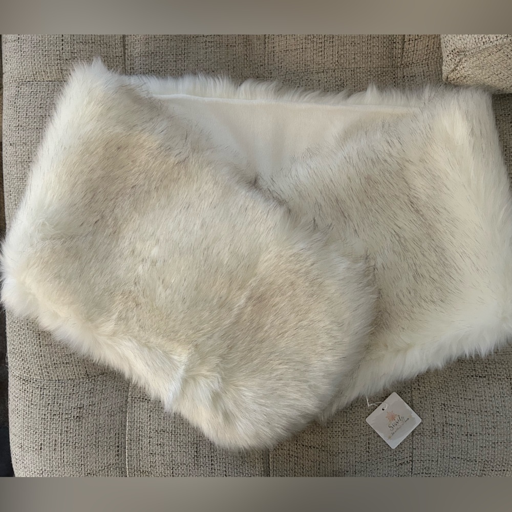 bridal faux fur wrap, ivory with black tips